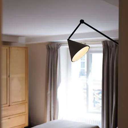 Vendome Parisian Elegance With A Patio Apartament *