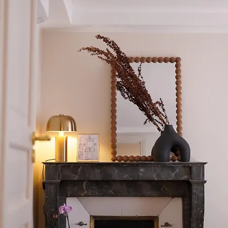 Vendome Parisian Elegance With A Patio