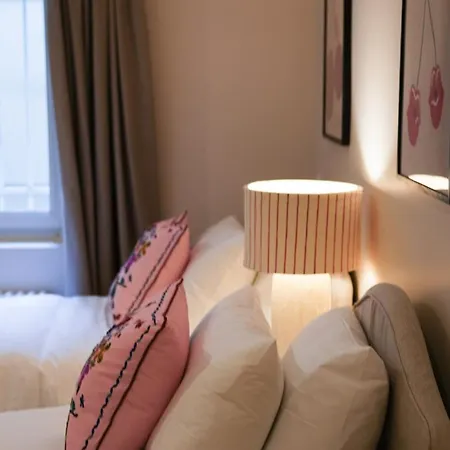 Vendome Parisian Elegance With A Patio דירה פריז