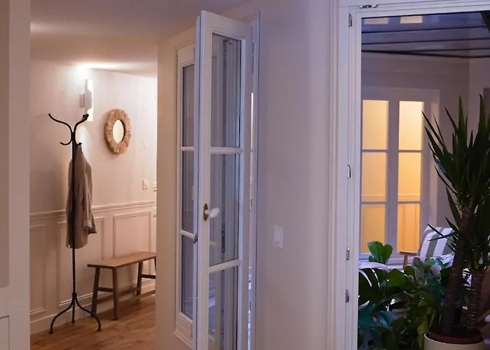 Parisian Elegance - Place Vendome * باريس