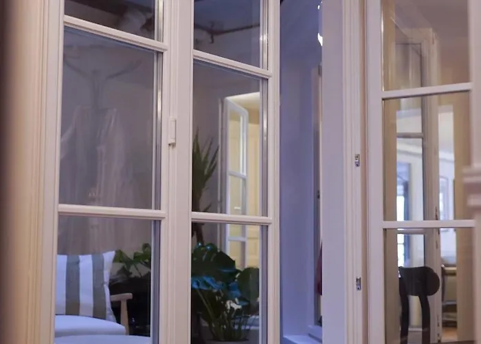 Parisian Elegance - Place Vendome * باريس