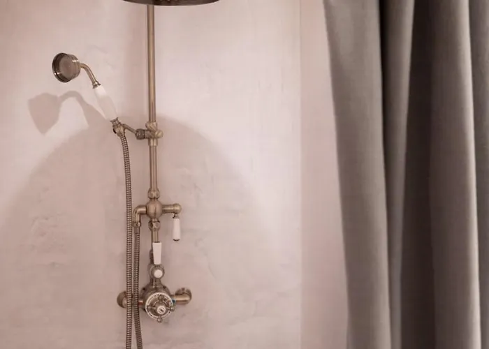 Parisian Elegance - Place Vendome باريس