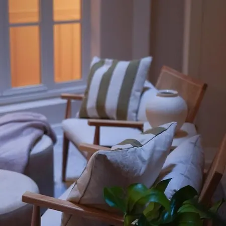 Vendome Parisian Elegance With A Patio Appartement Parijs